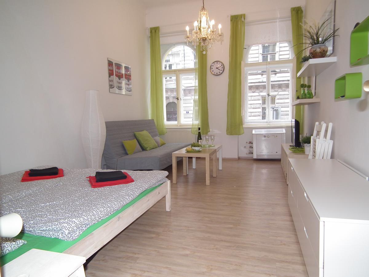 Apartment In The Centre Praga Exterior foto