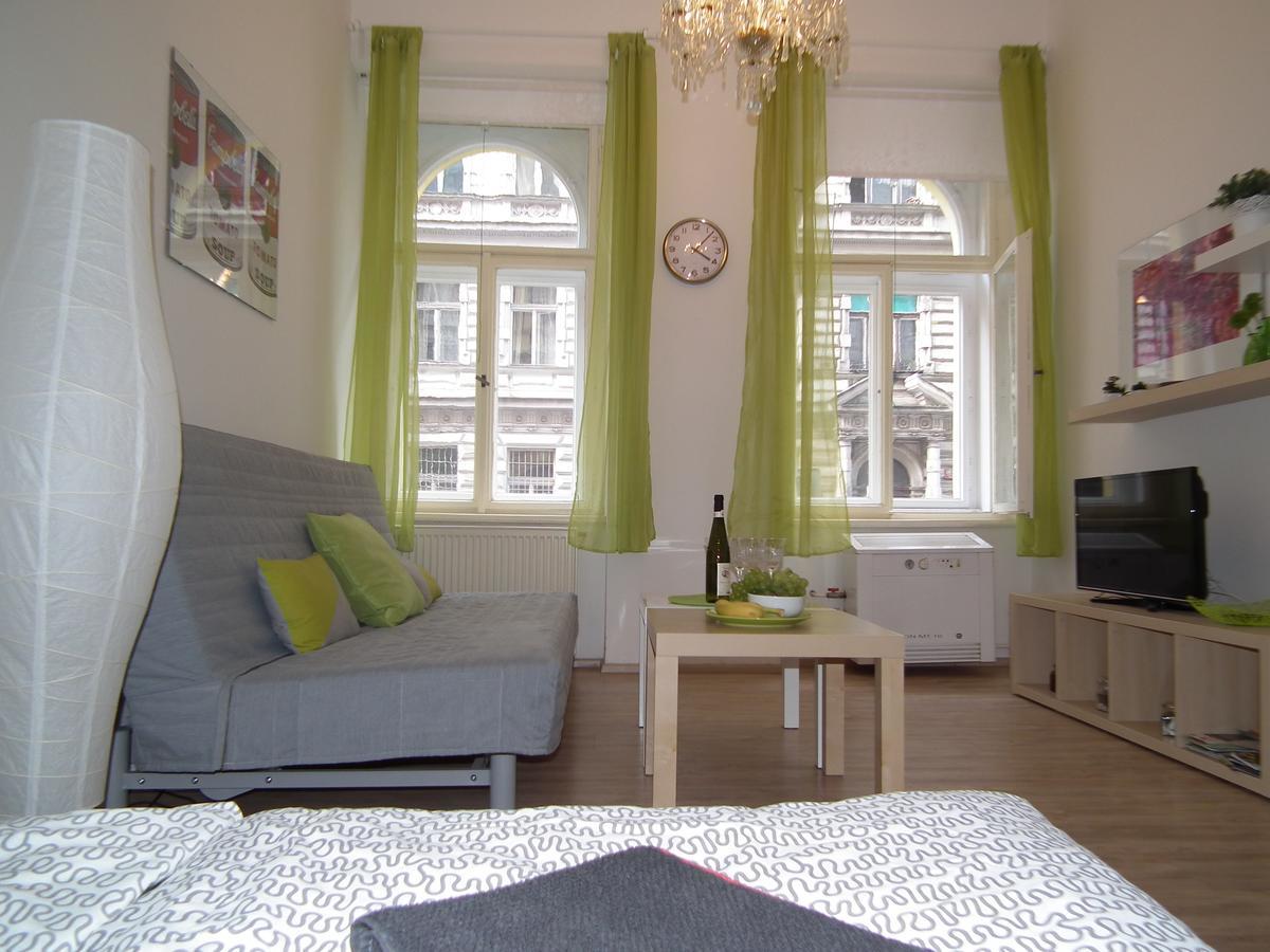 Apartment In The Centre Praga Exterior foto